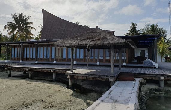 ކޮފީ ޝޮޕުން ފެންނަ ދެ މިލިއަން ޑޮލަރުގެ އޮޅުވާލުން!