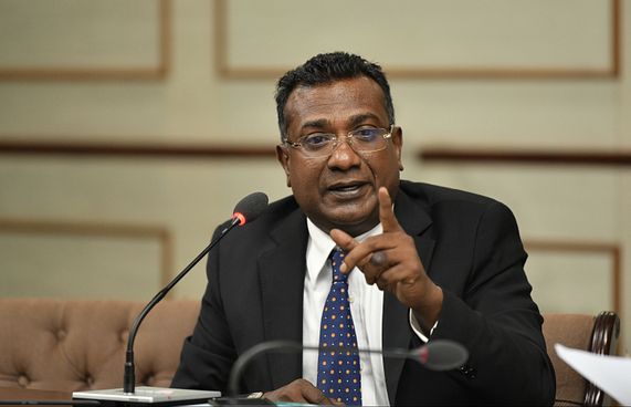 އެލައިޑުން ފައިސާ ނުދޭތީ ހުކުމް ތަންފީޒުކުރަން އެދެފި