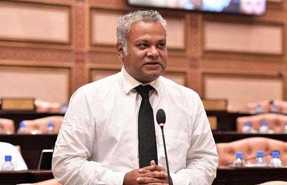 "ބަޣާވާތުގެ ގޮވެލި އެބަ ބާރުވޭ، ފިޔަވަޅު އަޅައިދީ"