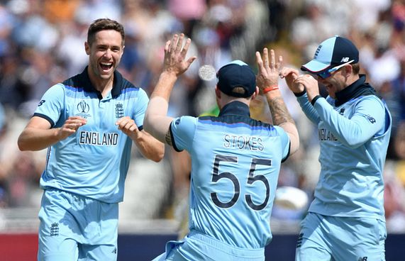 އޮސްޓްރޭލިއާ ބަލިކޮށް އިންގްލެންޑް ފައިނަލަށް