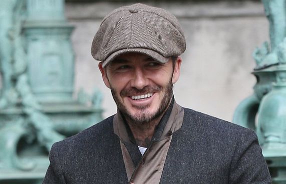 ޑޭވިޑް ބެކަމް ފިލްމު ސްޓޫޑިއޯއެއް ލޯންޗްކޮށްފި