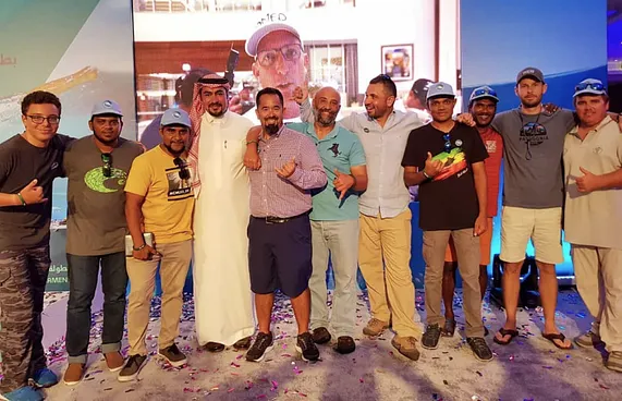 ރަތްކަނޑުގެ މަސް މުބާރާތެއްގެ އޮބްޒާވަރުންނަށް ދިވެހިން
