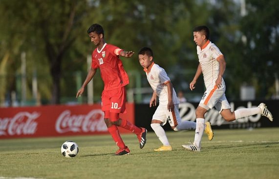 ފެރޯ އައިލެންޑްސް އަތުން ޒުވާން ޓީމު ބަލިވެއްޖެ