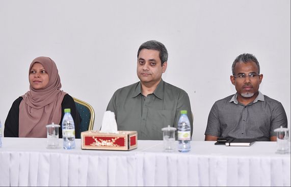 ޕަބްލިކް ނޯޓަރީގެ ހުއްދައަށް އެދުމަށް ހުޅުވާލައިފި