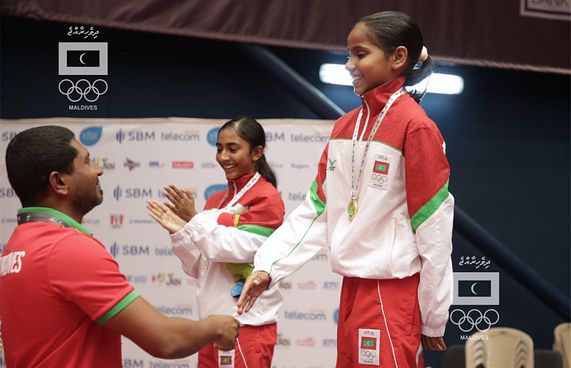 ސިންގަލްސް ރަން މެޑަލް ހޯދައި ދީމާ ތާރީހުގެ ތެރެއަށް