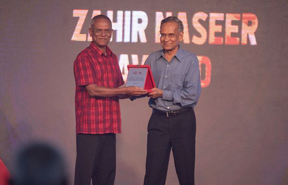 "ޒާހިރު ނަސީރު އެވޯޑް" ހިޔަލީ ރަޝީދަށް