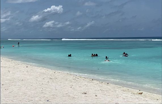 ގެސްޓް ހައުސްތައް ގިނަވާއިރު މޫދުގެ ސަލާމަތެއްނެތް!