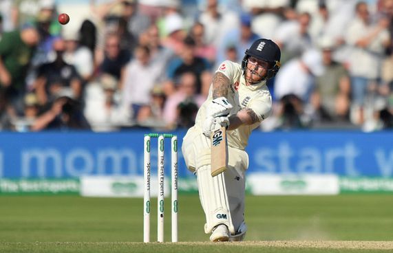 ސްޓޯކްސް އިންގްލެންޑަށް އާދަޔާހިލާފު މޮޅެއް ހޯދައިދީފި