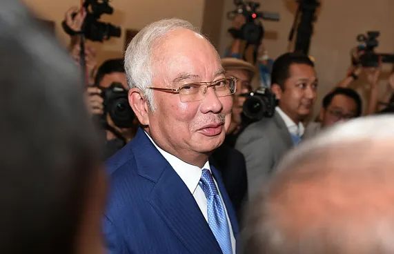 ނަޖީބް ރައްޒާގަށް އިތުރު 15 އަހަރުގެ ޖަލުހުކުމެއް