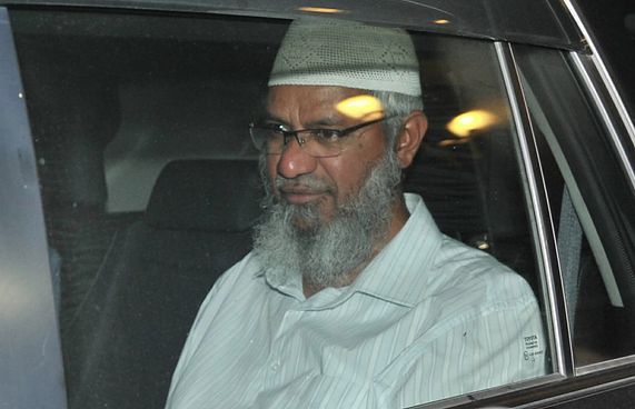 ގާނޫނަށްވުރެ މަތީގައި ޒާކިރު ނައިކަށް ވެސް ނުހުރެވޭނެ