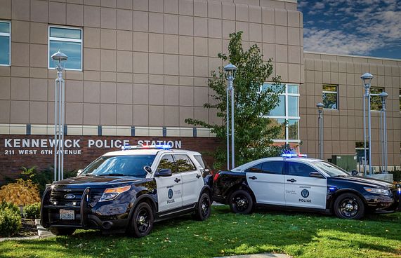 ވައްކަންކުރަން އުޅުނު މީހާގެ ކާރު ވަގަށް ނަގައިފި