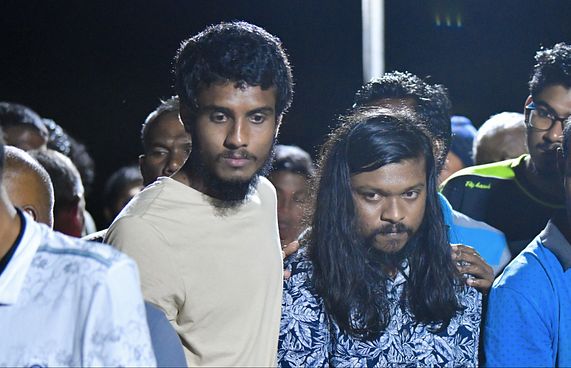 ގިޔާސް އަށް ހިތްވަރުދީ، އެހީތެރިވާން އިއްބެ