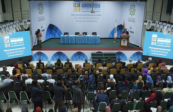 އައިޔޫއެމްގެ ބައިނަލްއަގުވާމީ މަހާސިންތާ ފަށައިފި