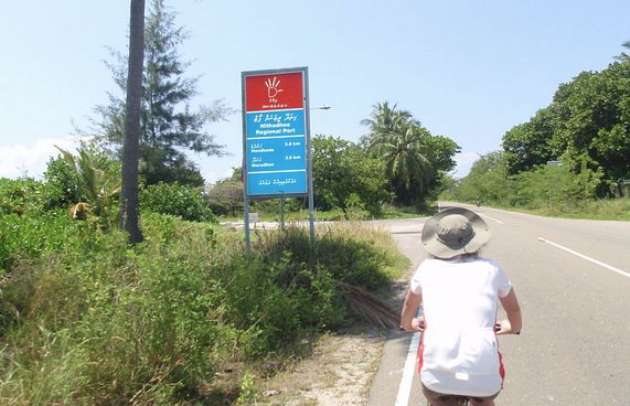 ސައިކަލުން ވެއްޓުނު މީހަކަށް ސީރިއަސް އަނިޔާތަކެއް