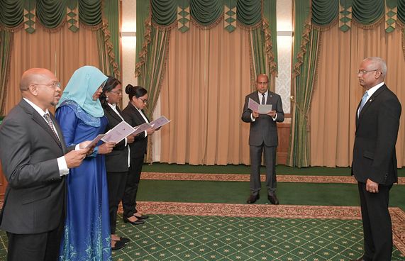 ފައިސާއަށް ހިޔާނާތްތެރިވާ މީހުން ފަޅާ އަރުވާލާ: ރައީސް