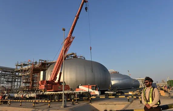 ފޮސިލް ފިއުލް އާއި ތިމާވެށީގެ ޕްލޭންތަކާ ދިމައެއްނުވޭ