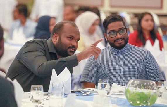 ގައުމީ ޓީމު ކޮމިޓީ ކުއްލި ގޮތަކަށް އުވާލައިފި