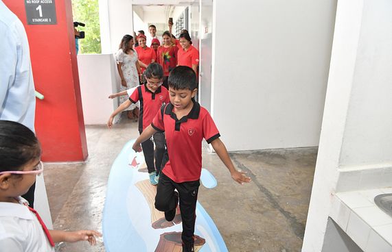 ސްކޫލުތަކަށް "ކޮރިޑޯ އެކްޓިވިޓީސް" ތައާރަފްކުރަނީ