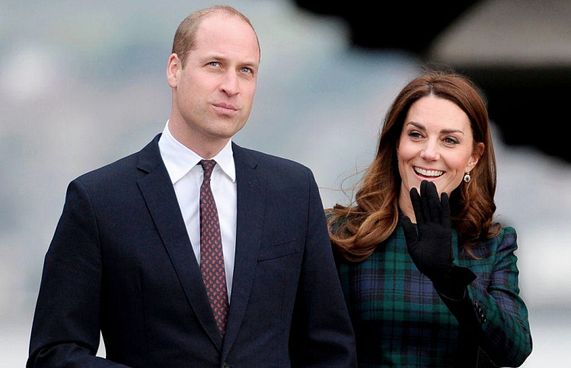 ވިލިއަމްގެ ދެމަފިރިންނަށް ކުރިމަތިލާންޖެހުނީ މުޒާހަރާތަކާ