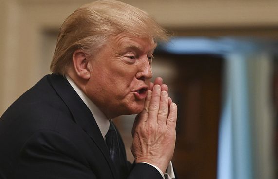 ޓްރަމްޕް އިމްޕީޗް ވެއްޖެތަ؟: ބޮޑު ބަހުސަކަށް!