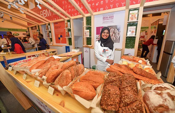 ހޮޓެލް އޭޝިއާ:ހޮސްޕިޓަލިޓީ ދާއިރާގެ ހުރިހާ އުފެއްދުމެއް