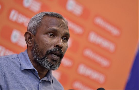 ކޯޗެއްގެ ގޮތުގައި ފެސްކޯ އެނބުރި ވެލެންސިއާ އަށް