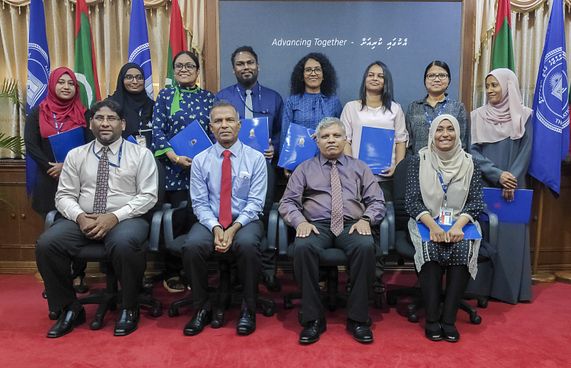 ދިރާސާކުރަން އެމްއެންޔޫން ނުވަ މީހަކަށް ފައިސާގެ އެހީ