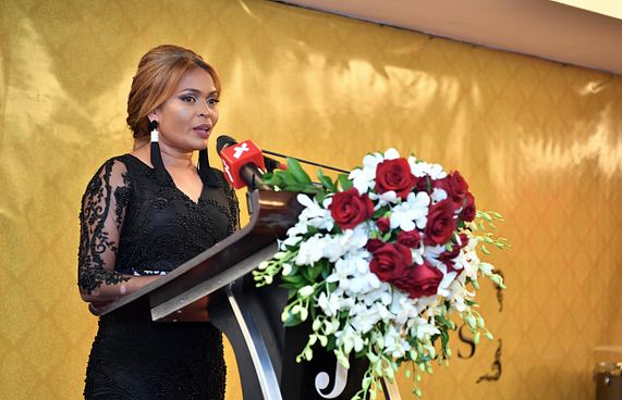 ނިއުމާ ދިޔައީ ނިލަންދުއަށް!