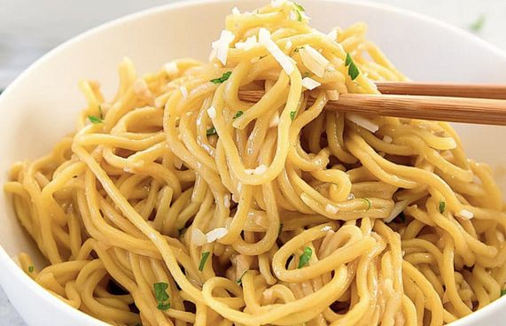 "ކަންފަސޭހަ ނޫޑްލްސް" އިން ކުޑަކުދިން ނުރައްކަލުގައި