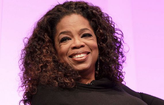 ތެޅިފައި އޮތް ފޯނު ފެނި، އޯޕްރާގެ ހަދިޔާއަކަށް ފޯނެއް