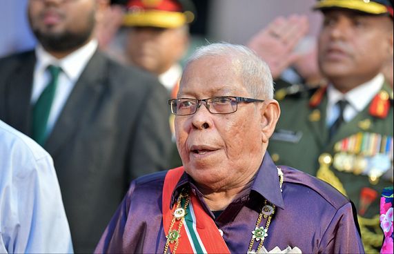 ކޮވިޑަށް ޕޮޒިޓިވް ވެގެން ސޯދުބޭ އަށް ފަރުވާ ދެނީ