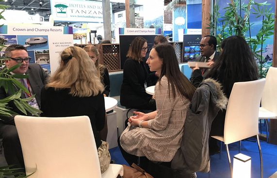 ތޯމަސް ކުކް ބަނގުރޫޓުވެ ރާއްޖެއަށް ވަރުގަދަ ފިލާވަޅެއް