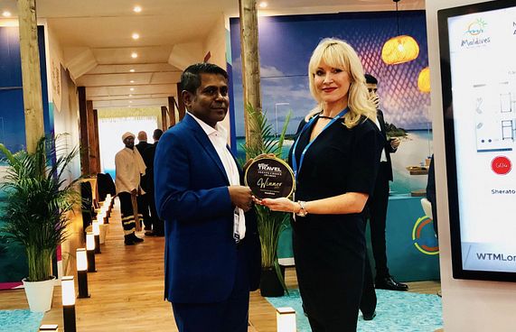 ޔޫކޭ ޓުއާ އެޖެންޓުންގެ މަގްބޫލު އެވޯޑް ރާއްޖެ އަށް