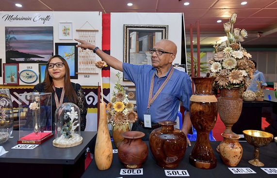 މުހައިމިން މި ފެނުނީ އަޖައިބެއް ފަދަ ހުނަރުތަކާ އެކު