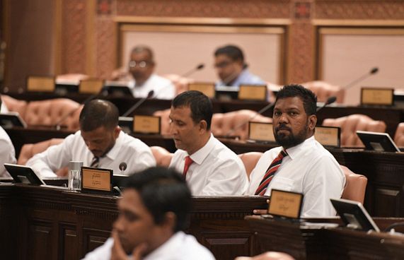 އަންނަ މަހު އިންކަމް ޓެކްސް ނަގަން ފަށަން ފާސްކޮށްފި