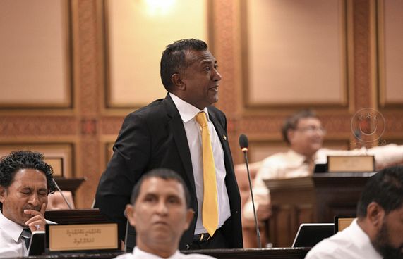 އިންކަމް ޓެކުހަށް ނަފްރަތު ކުރަން: ޖާބިރު