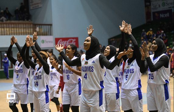 ލަންކާ ބަލިކޮށް އަންހެން ބާސްކެޓްބޯޅަ ޓީމު ސެމީ އަށް