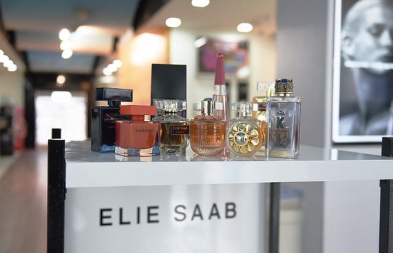 "އެލީ ސާބް" ސެންޓް ލެކިއުޓުން ތައާރަފުކޮށްފި