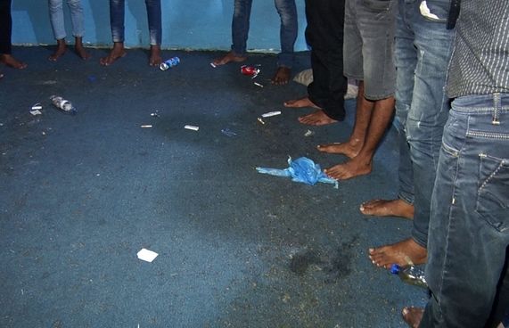ވާރެޔާ ތެމި، ފިނިވެ، ލަވަކިޔުމުގައި! ހާދަ ދެރައޭ!