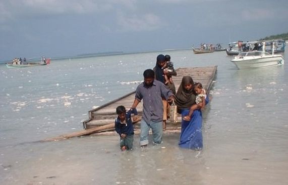 އެ ދުވަސް: ގައުމީ ހިދުމަތުގައި އަތުކުރި އޮޅާލައިގެން