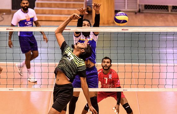 ގުޑީސް އިން އަނެއްކާ ވެސް ޕޮލިސް ބަލިކޮށްފި