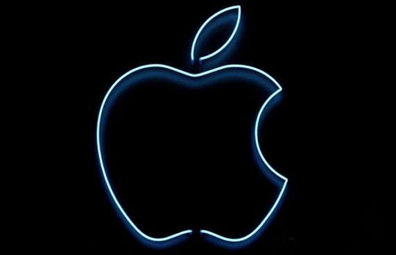 އެޕަލް އަލުން "ކޮންޒިއުމާ އިލެކްޓްރޯނިކްސް ޝޯ އަށް