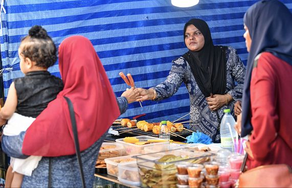 ކުދި ވިޔަފާރިތަކަށް އެހީވާން ވީކެންޑް މާކެޓެއް ބާއްވަނީ