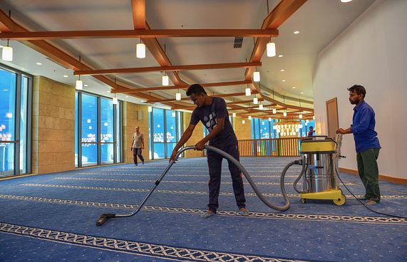 މިސްކިތްތަކުން ކާޕެޓްތައް ނަގަން އެލްޖީއޭއިން އަންގައިފި