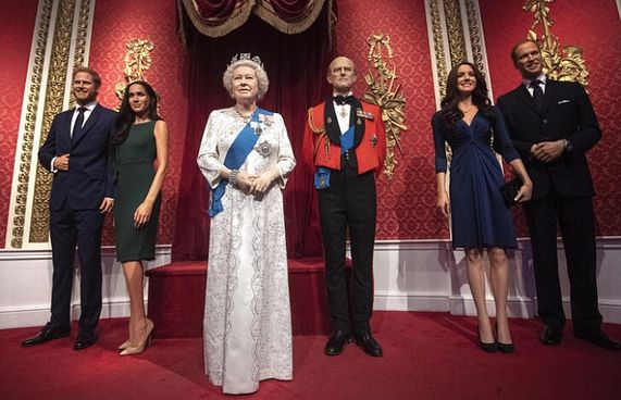 ޝާހީ އާއިލާއާ ހެރީގެ ދެކަނބަލުން "ވަކިކޮށްފި"