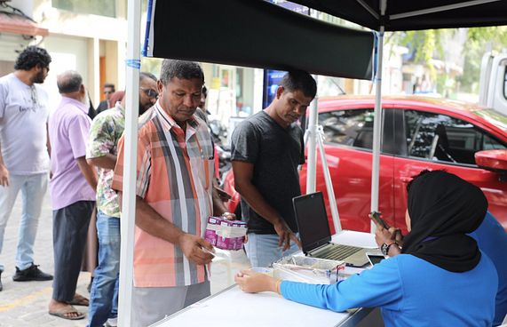 ސްޓެލްކޯއިން މާލެ އާއި ހުޅުމާލޭގައި ލެޑް ލައިޓް ބަހަނީ