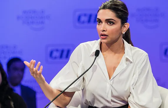 މުމްބާއީގެ ވައި ނުސާފުވުމުން ދީޕިކާ ކަންބޮޑުވުން: ކުދިންގެ ނޭވާ ހާސްވޭ!