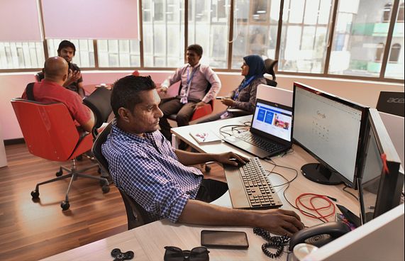 ހަފުތާއަކަށް އެލައިޑް ބަންދު، ހިދުމަތްދޭނީ އޮންލައިކޮށް