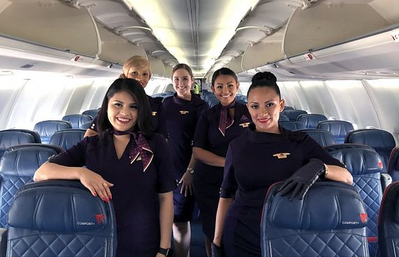 ޑެލްޓާގެ މުވައްޒަފުން ޝަކުވާކުރާތީ ޔުނިފޯމް ބަދަލުކުރަނީ