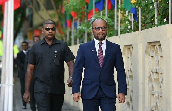 ބަޖެޓް ޑެފިސިޓް 13-16 ބިލިއަނަށް